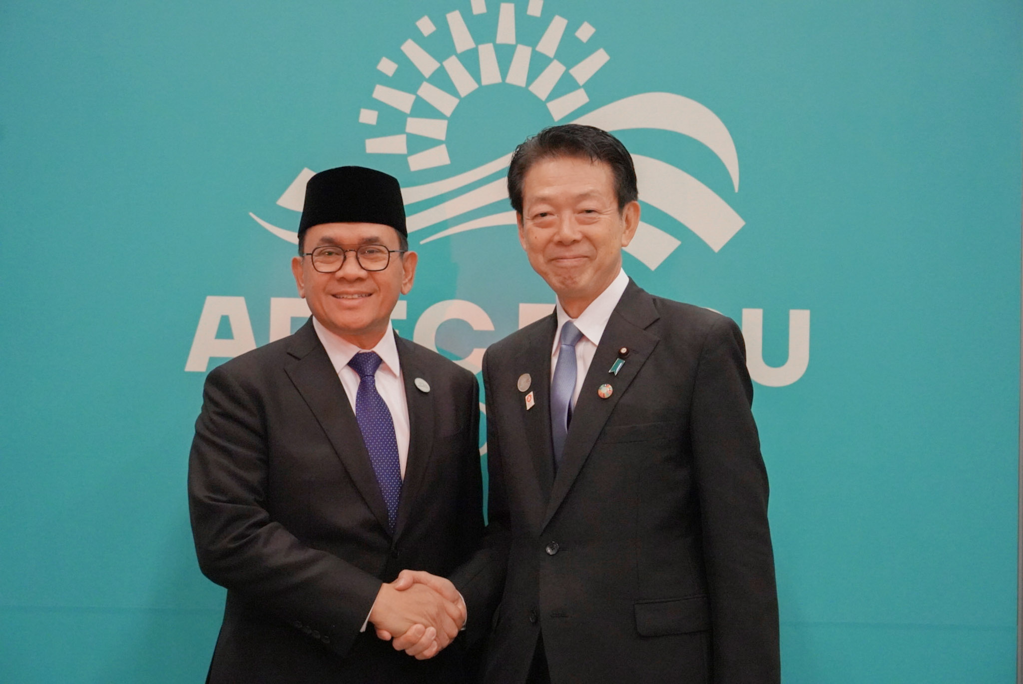 Pertemuan Bilateral Menteri Perdagangan RI dengan Menteri Ekonomi, Perdagangan, dan Industri Jepang