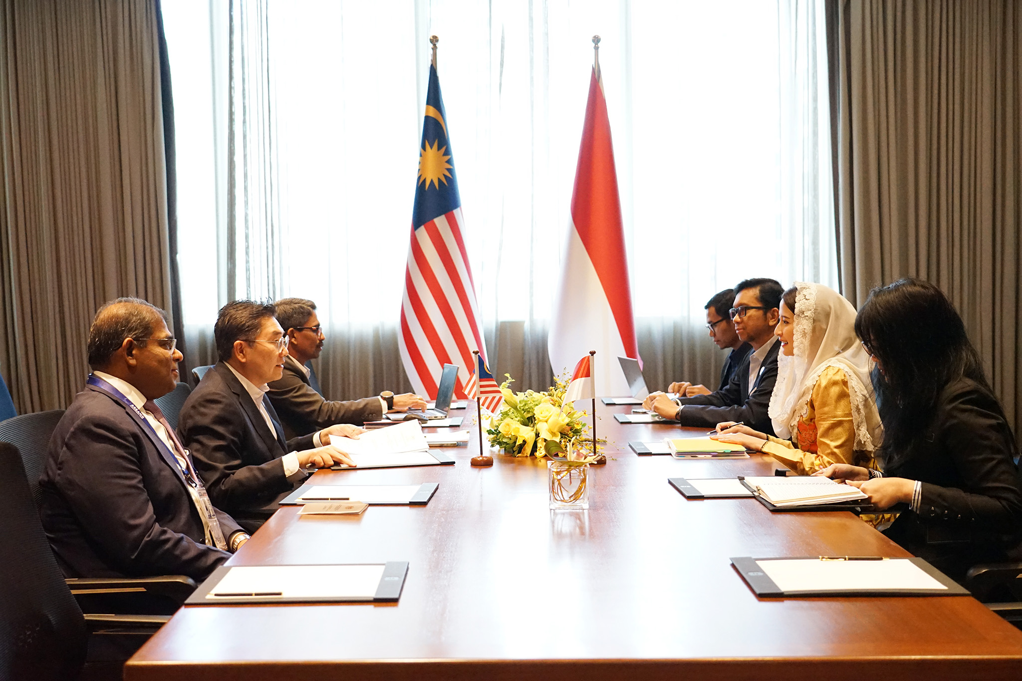 Pertemuan Bilateral Wamendag RI dengan Wamen Investasi, Perdagangan, dan Industri Malaysia
