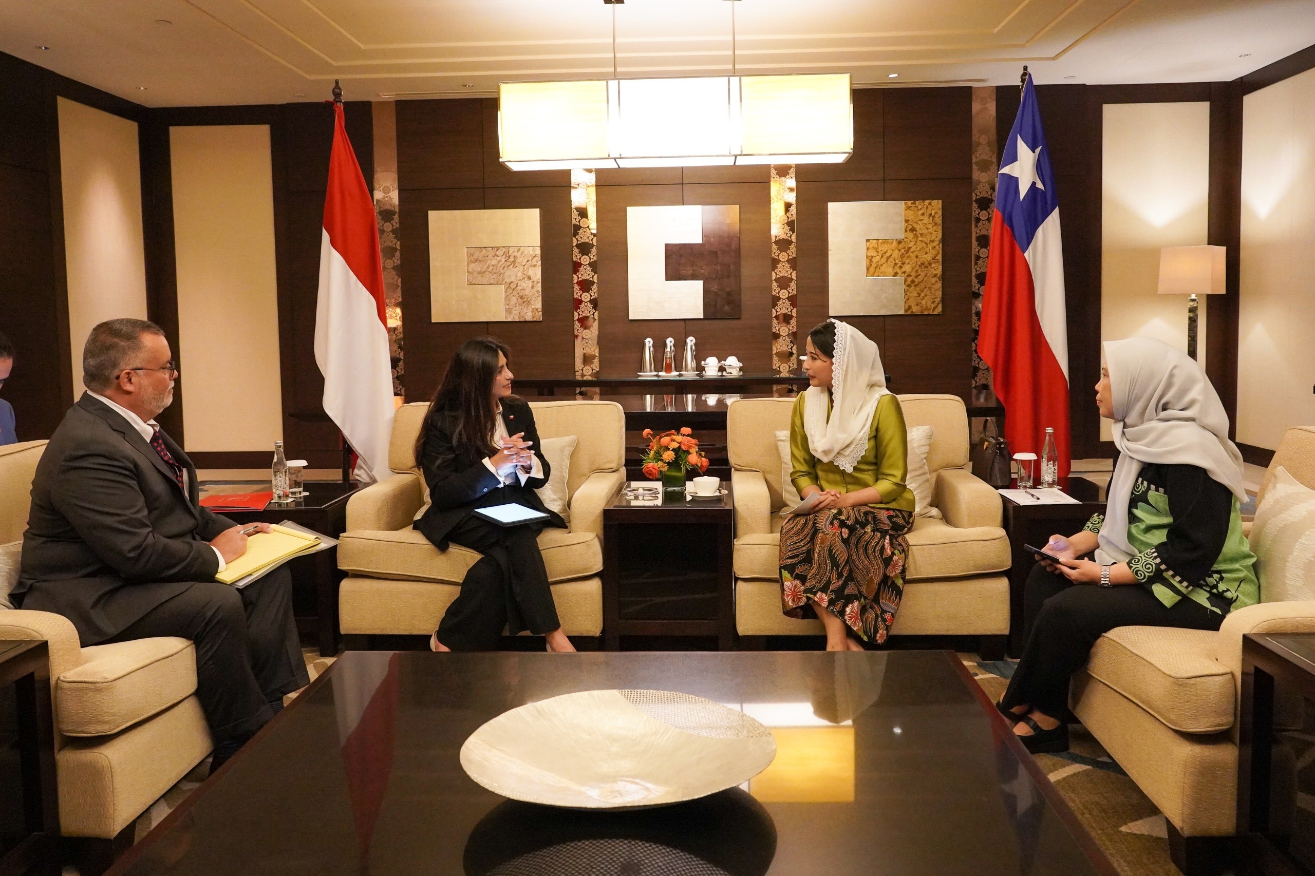 Pertemuan Bilateral Wamendag RI dengan Wakil Menteri Hubungan Ekonomi Internasional Cile