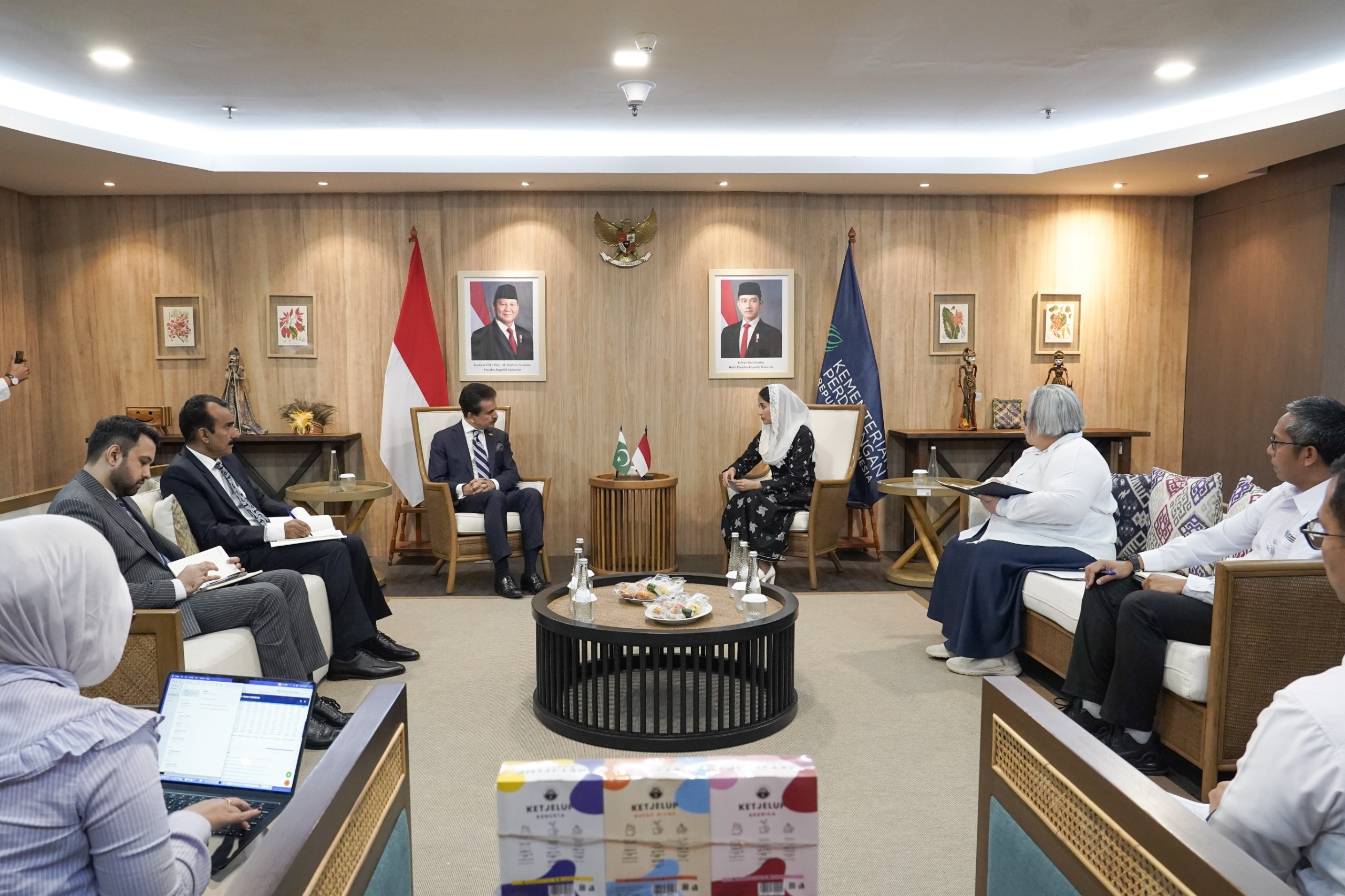 Pertemuan Wamendag RI dengan Dubes Pakistan untuk Indonesia